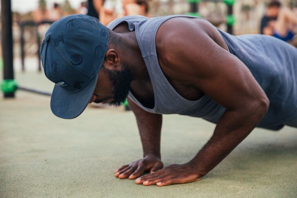 What are the 8 best push-ups for chest?
Diamond Push-Ups Target